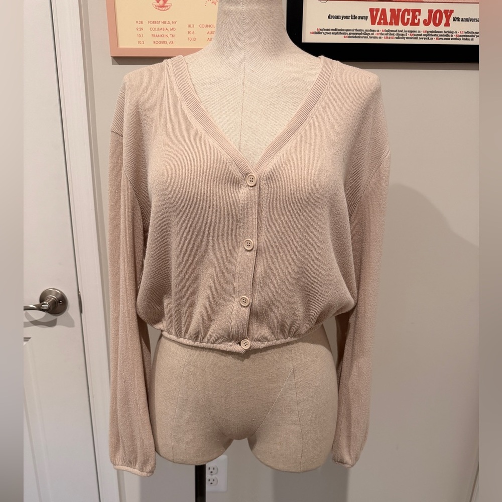 Zara Cream Button-Up Cardigan cropped
